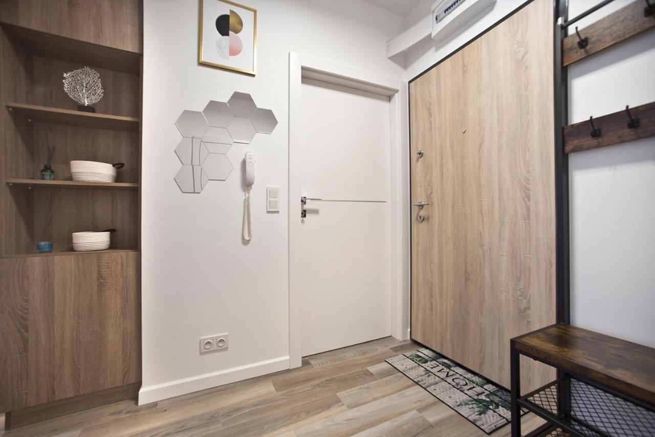 Goclaw P&O Serviced Apartments 바르샤바 외부 사진